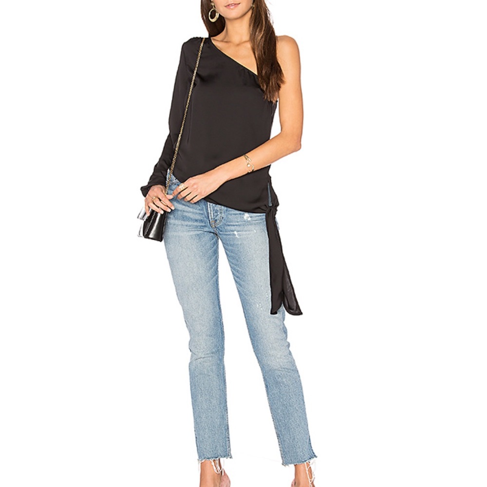 L’ acadamie one shoulder NWT